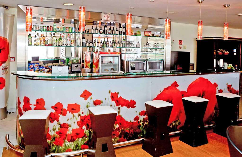 Hotel Ibis Sao Jose Dos Campos Colinas Restaurante foto